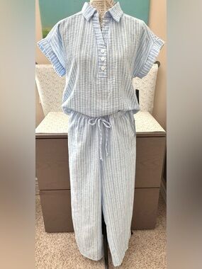 EXPRESSO 2 Piece Lite Blue & White Stripes Set Gauze Like Cropped Medium